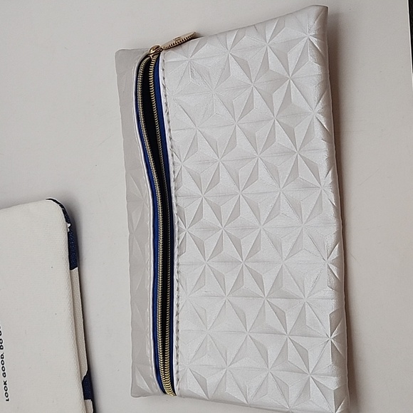 3 Ipsy Bags NWOT Black and White Blue - Picture 6 of 13